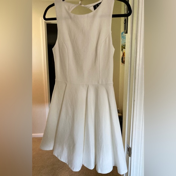 Lulus off white small dress. NWOT. Perfect for summer! - Picture 3 of 6